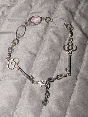 $1 with Bundle ~ Key Charm Bracelet 6428